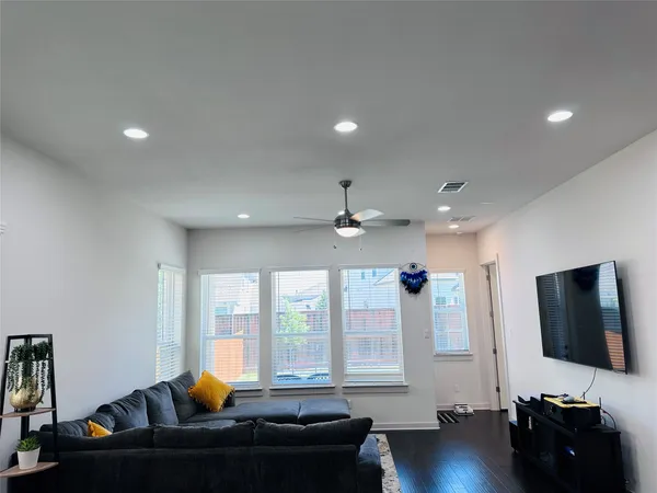 $2,700 | 1336 Westborough Lane, Leander, TX 78641