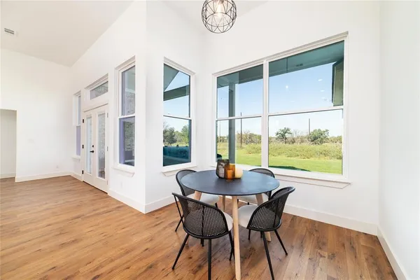 $449,900 | 7702 Feather Bay Drive, Brownwood, TX 76801