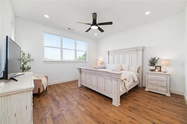 $449,900 | 7702 Feather Bay Drive, Brownwood, TX 76801