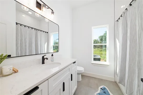 $449,900 | 7702 Feather Bay Drive, Brownwood, TX 76801