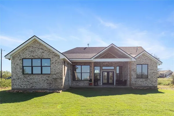 $449,900 | 7702 Feather Bay Drive, Brownwood, TX 76801