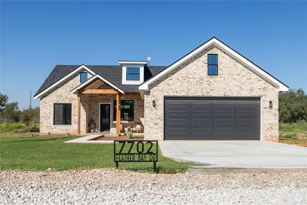 $449,900 | 7702 Feather Bay Drive, Brownwood, TX 76801