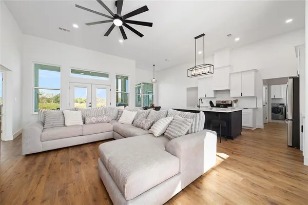 $449,900 | 7702 Feather Bay Drive, Brownwood, TX 76801