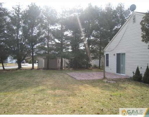 39 Woodbury Road Edison, NJ 08820 - Photo 10 of 10 Gallery Image 10