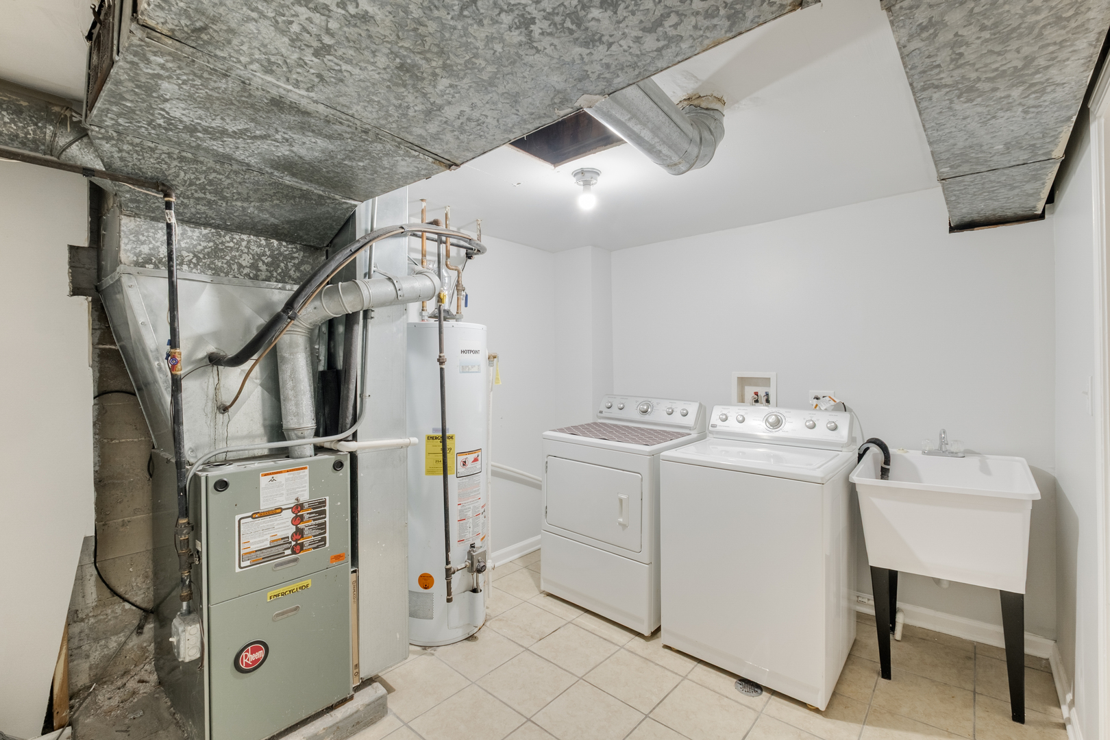 10557 South Indiana Avenue Chicago, IL 60628 - Photo 10 of 14