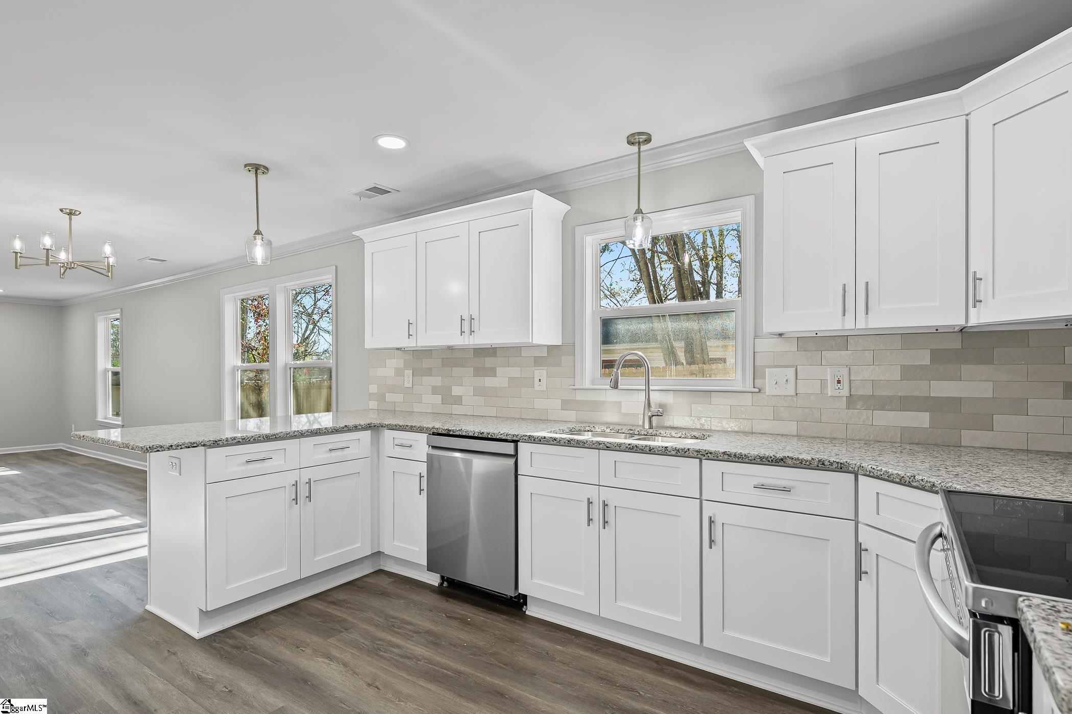 311 Austin Street Greer, SC 29651 - Photo 11 of 28