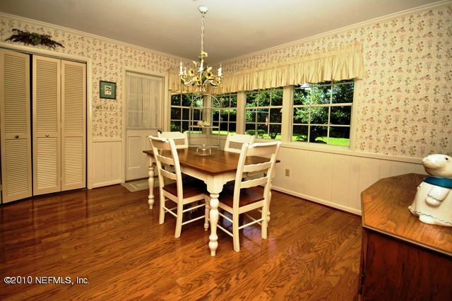 8184 Hollyridge Road Jacksonville, FL 32256 - Photo 6 of 18 Breakfast Nook