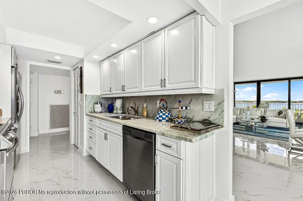 $22,000 | 3360 South Ocean Boulevard, Unit 6CII, Palm Beach, FL 33480