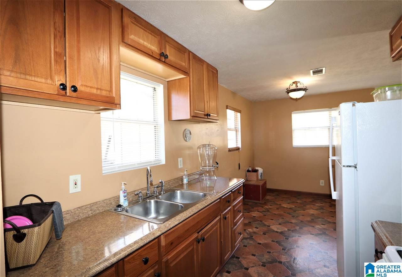 397 Crooked Creek Road Sylacauga, AL 35150 - Photo 3 of 30