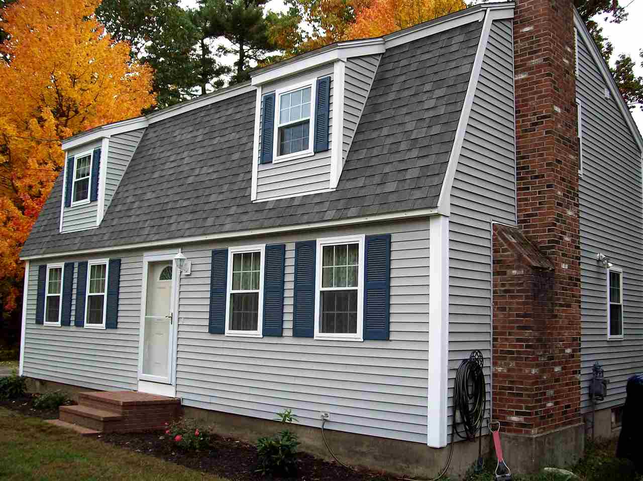 10 Roderick Circle Nashua, NH 03062 - Photo 1 of 25 Gallery Image 1