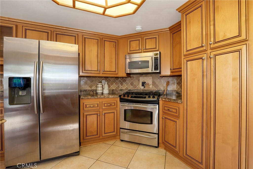 24340 Sylvan Glen Road Diamond Bar, CA 91765 - Photo 8 of 39