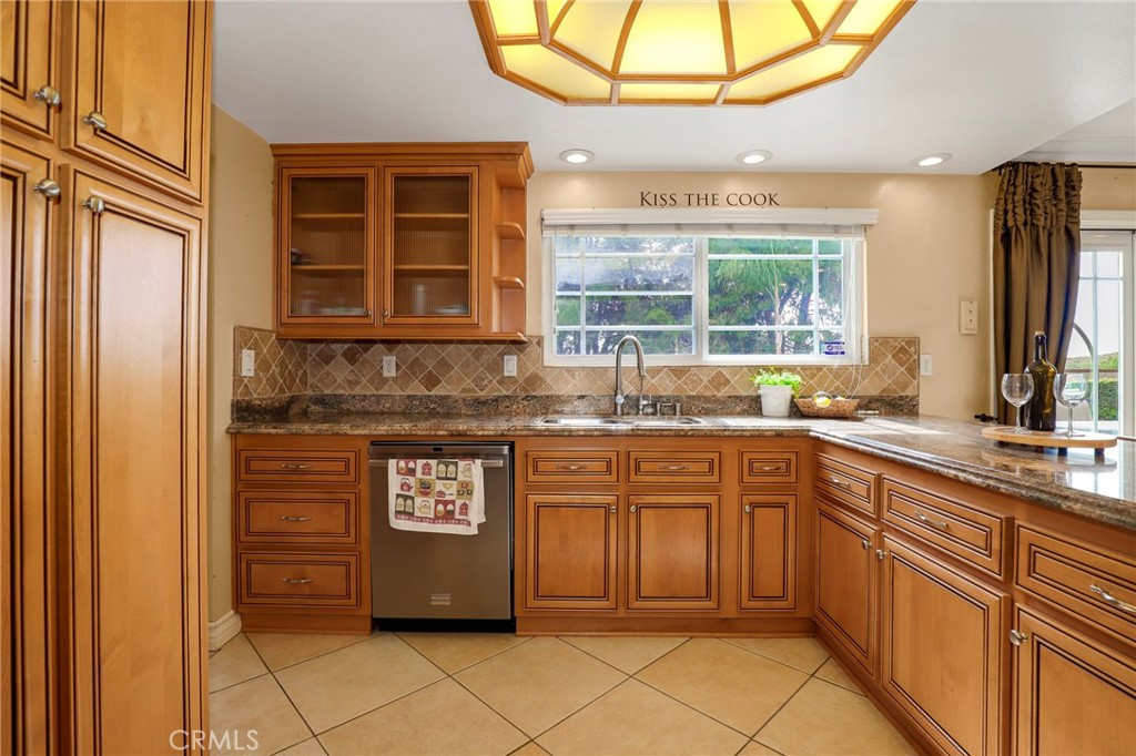 24340 Sylvan Glen Road Diamond Bar, CA 91765 - Photo 9 of 39