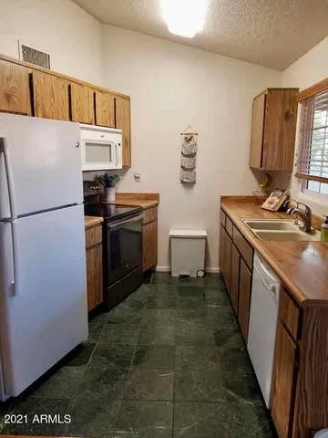 $1,500 | 7 North Fir Street, Chandler, AZ 85226