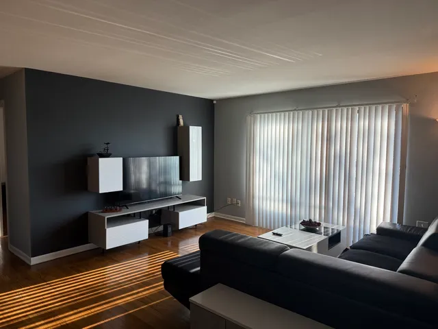 $2,900 | 1710 Dempster Street, Unit A, Park Ridge, IL 60068