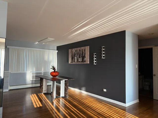 $2,900 | 1710 Dempster Street, Unit A, Park Ridge, IL 60068