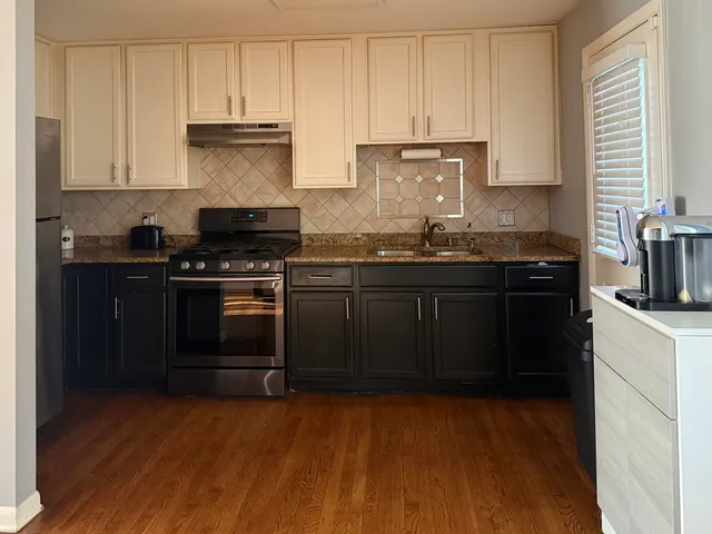 $2,900 | 1710 Dempster Street, Unit A, Park Ridge, IL 60068