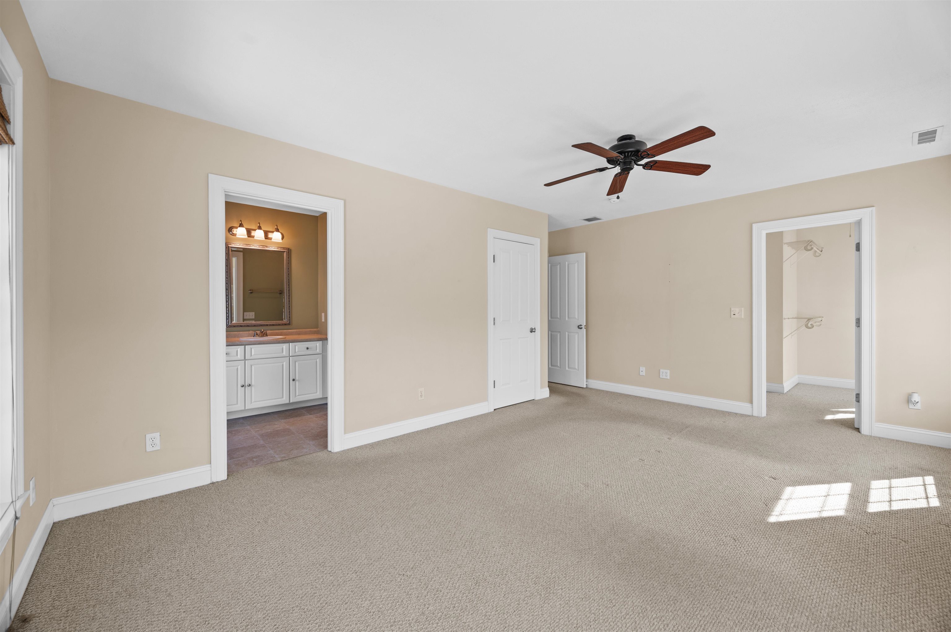 35 Gatchell Way, Unit B Epping, NH 03042 - Photo 27 of 51