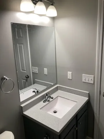 $1,095 | 437 East Marion Street, Unit 2W, Princeton, IL 61356