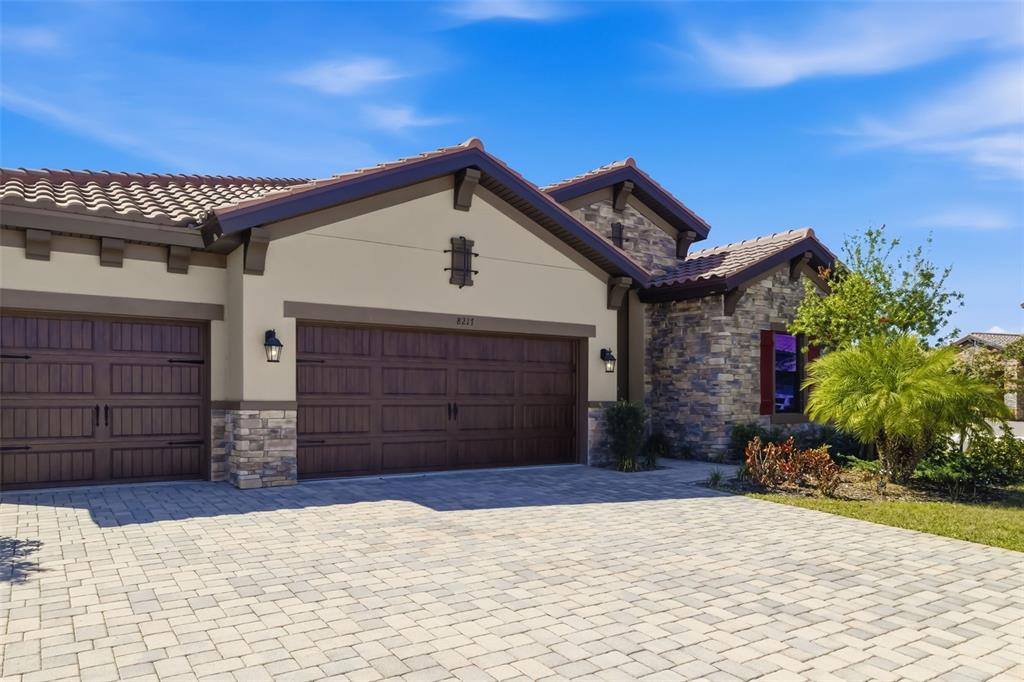 8217 Liebton Place Parrish, FL 34219 - Photo 2 of 76