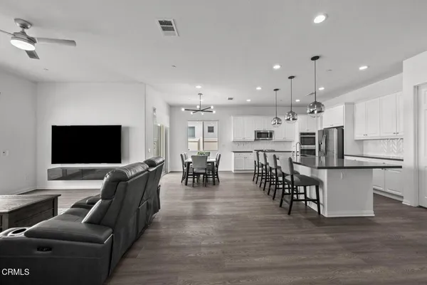 $785,000 | 2075 Seville Drive, Santa Paula, CA 93060