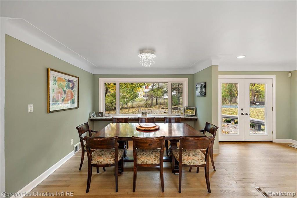 26335 Woodlore Road Franklin, MI 48025 - Photo 10 of 34