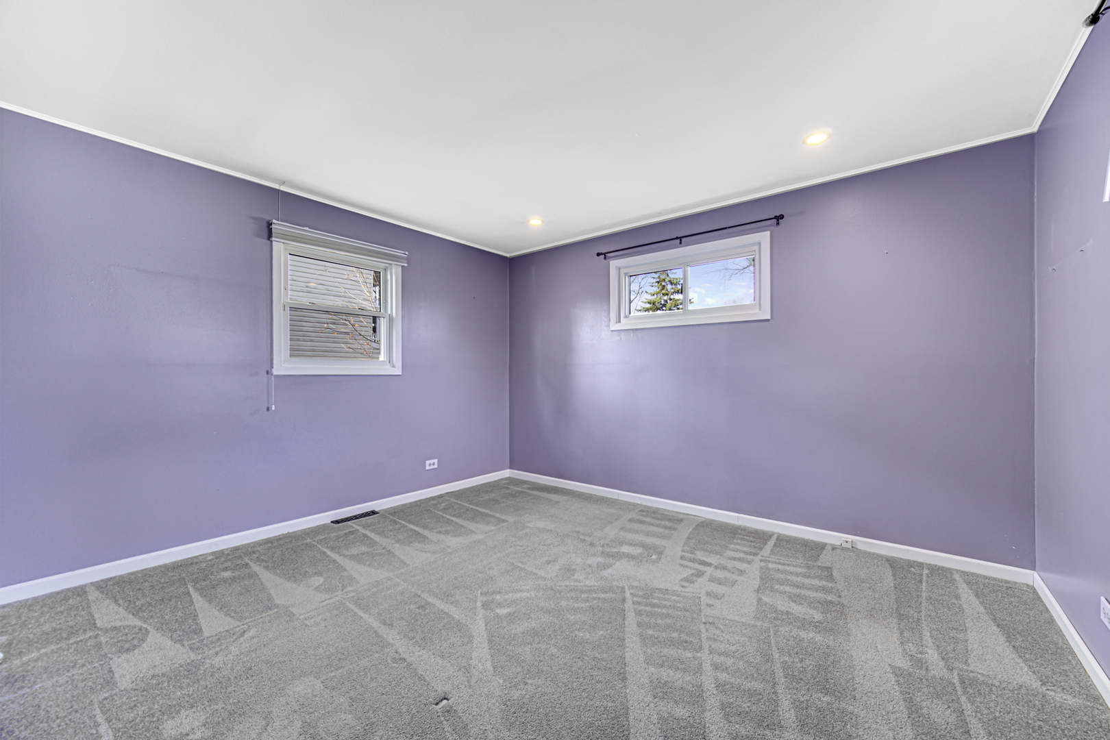 2109 Robin Lane Rolling Meadows, IL 60008 - Photo 14 of 21 a view of an empty room with a window