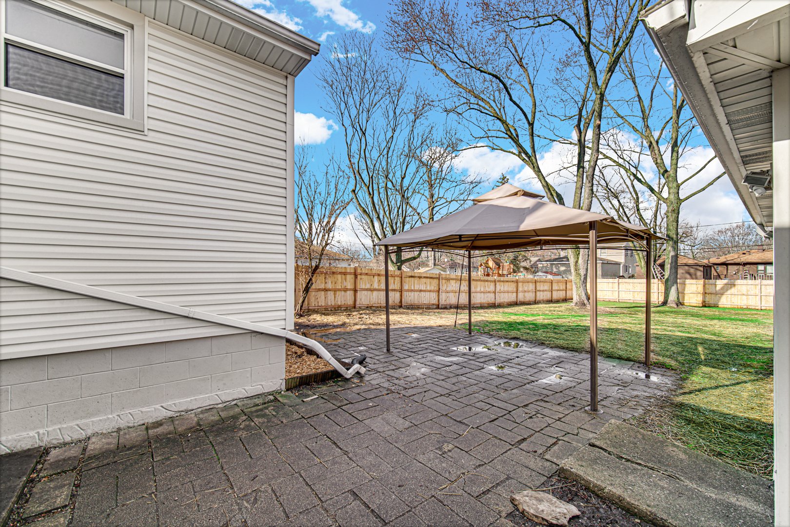 2109 Robin Lane Rolling Meadows, IL 60008 - Photo 4 of 21 a view of a house with a yard