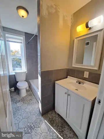 $2,800 | 1100 Green Street, Norristown, PA 19401