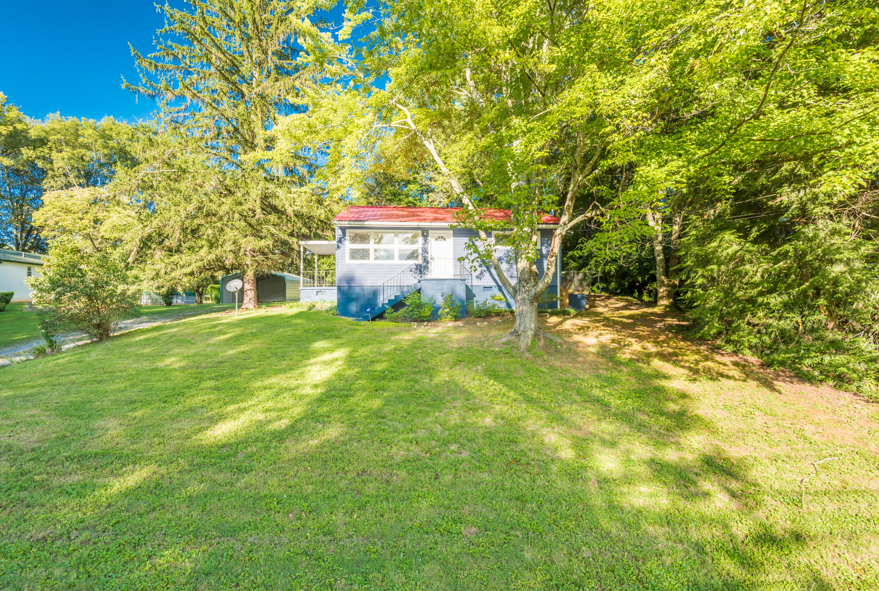 2224 Sandusky Road Knoxville, TN 37912 - Photo 1 of 28 2224SanduskyRd-27