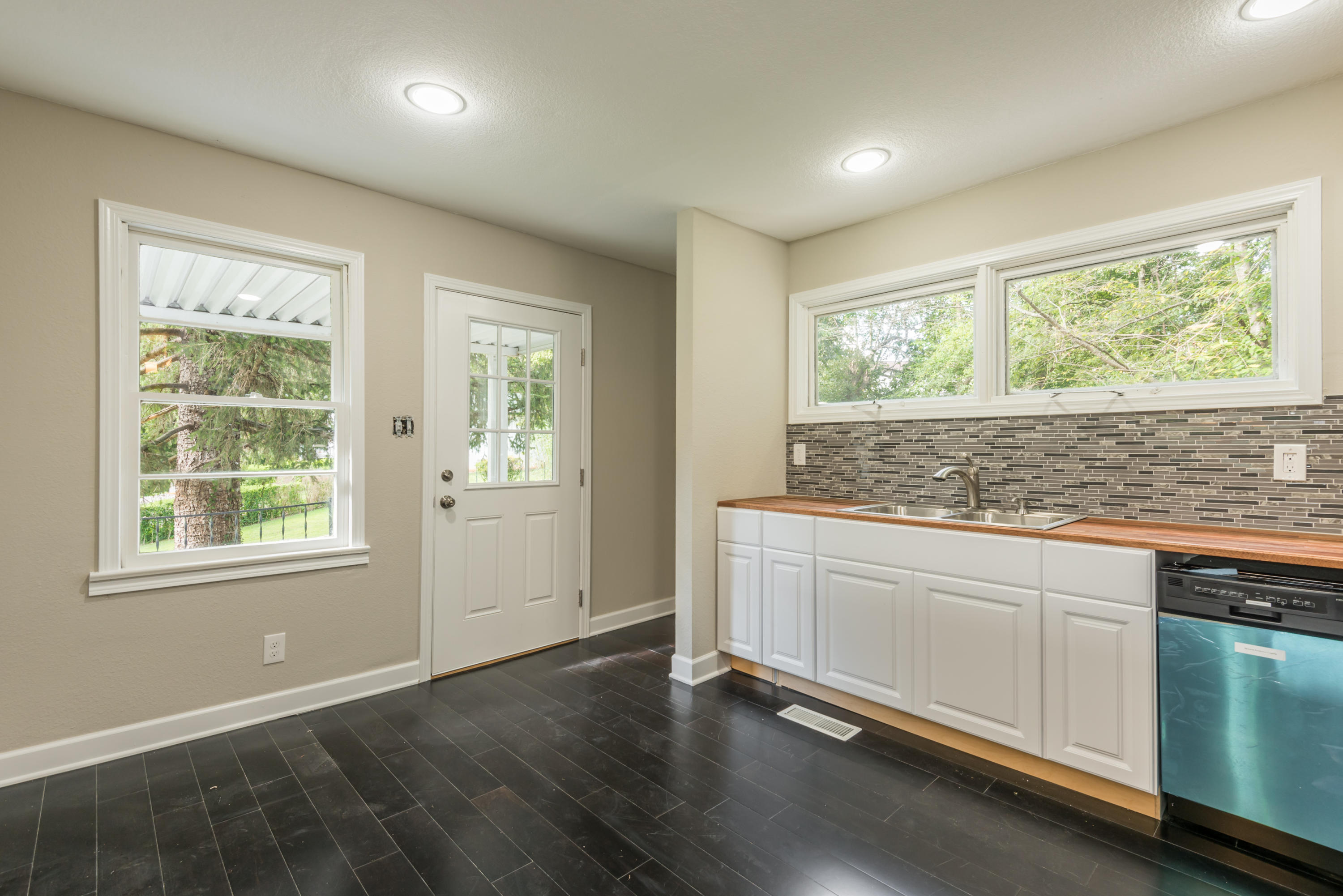 2224 Sandusky Road Knoxville, TN 37912 - Photo 11 of 28 2224SanduskyRd-8