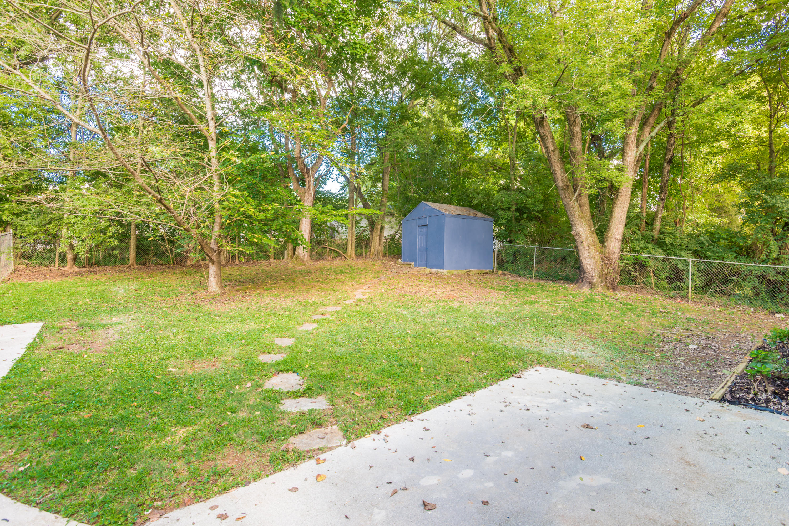 2224 Sandusky Road Knoxville, TN 37912 - Photo 6 of 28 2224SanduskyRd-17