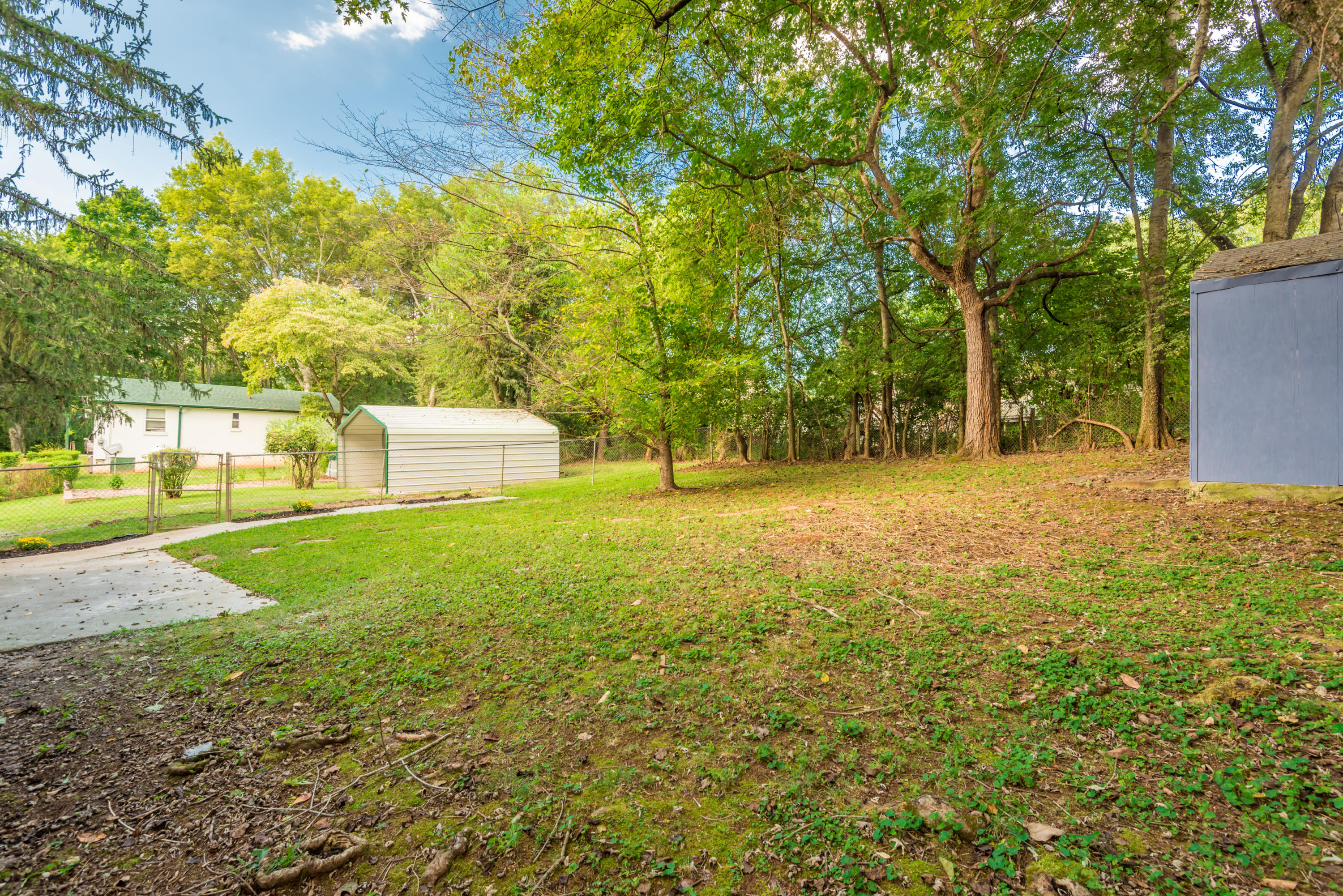 2224 Sandusky Road Knoxville, TN 37912 - Photo 8 of 28 2224SanduskyRd-21
