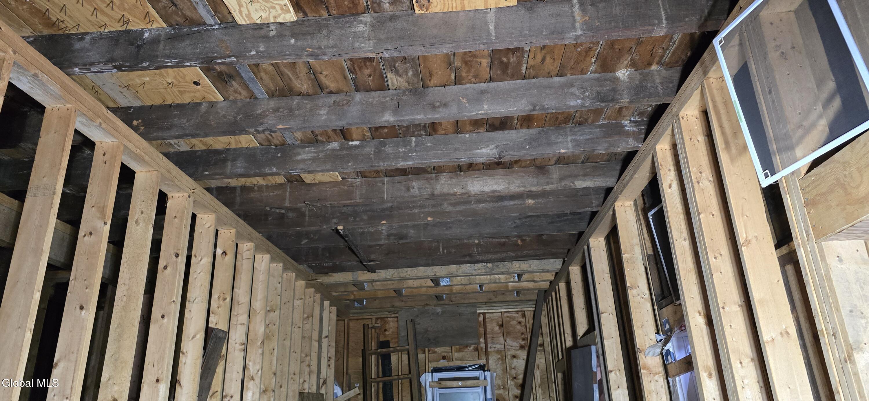 265 Elk Street Albany, NY 12206 - Photo 11 of 25 20251220_144928