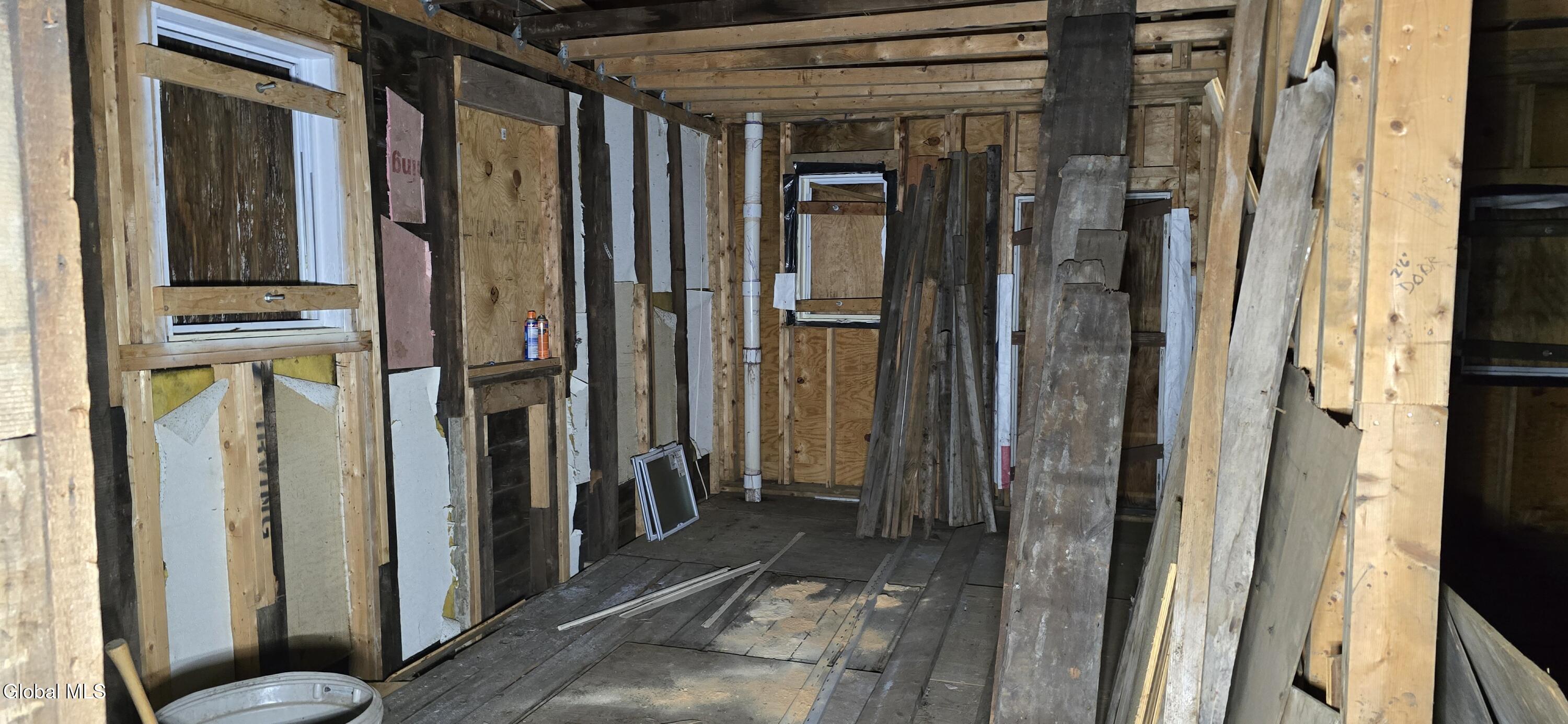 265 Elk Street Albany, NY 12206 - Photo 16 of 25 20251220_145435