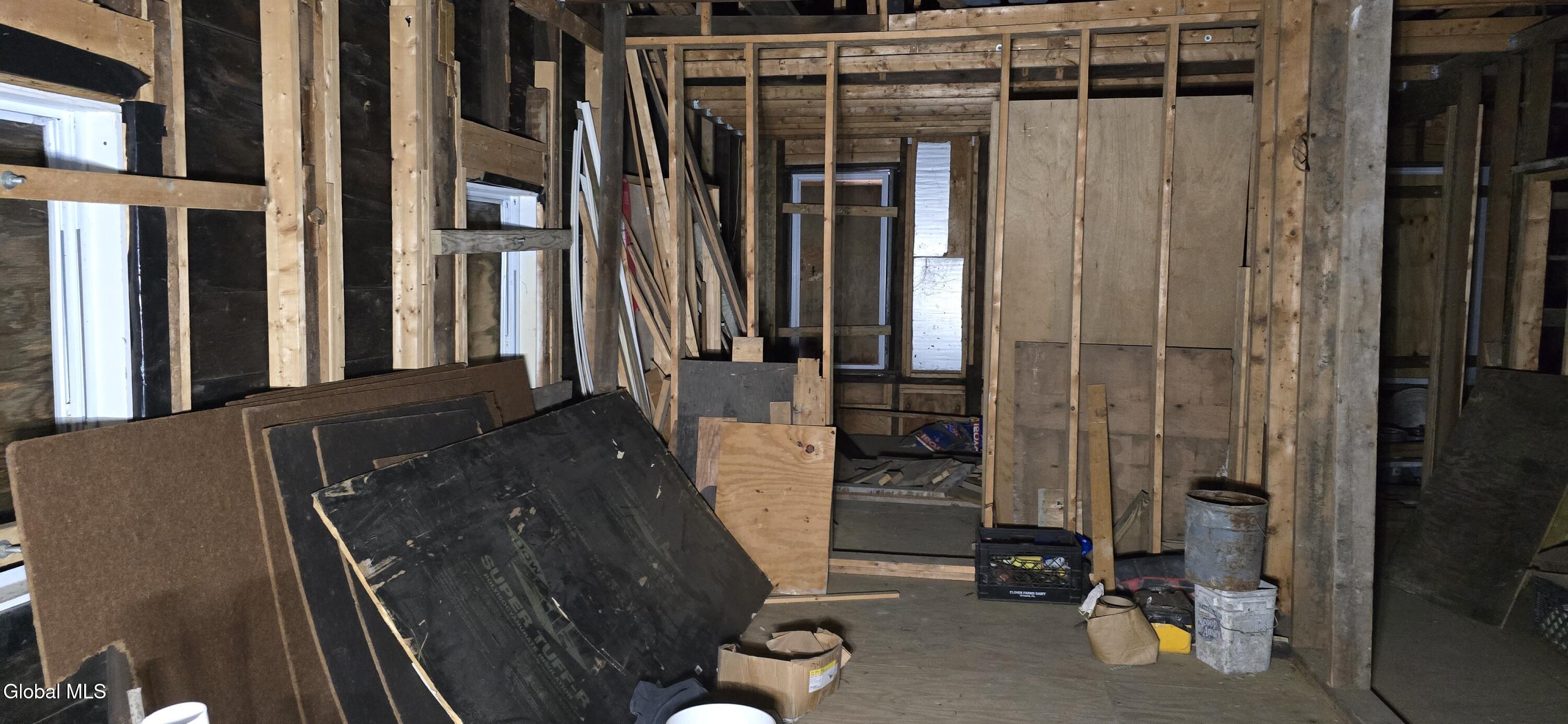 265 Elk Street Albany, NY 12206 - Photo 18 of 25 20251220_145506