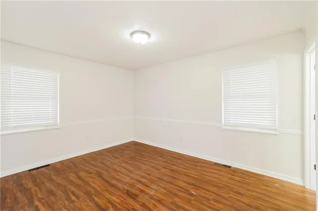 $2,075 | 2808 Southeast 2nd Street, Blue Springs, MO 64014