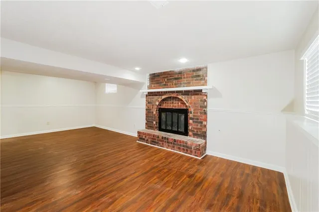 $2,075 | 2808 Southeast 2nd Street, Blue Springs, MO 64014