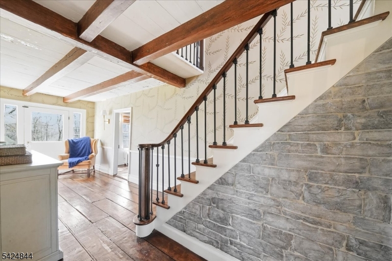 2020 Washington Valley Road Bridgewater, NJ 08836 - Photo 20 of 46