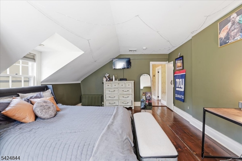 2020 Washington Valley Road Bridgewater, NJ 08836 - Photo 25 of 46