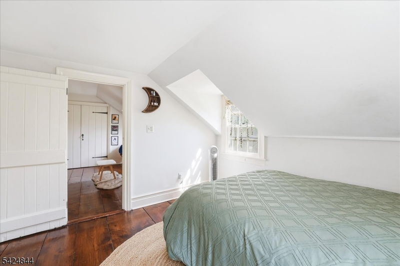 2020 Washington Valley Road Bridgewater, NJ 08836 - Photo 28 of 46