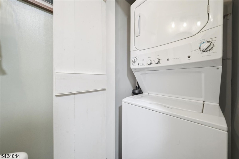 2020 Washington Valley Road Bridgewater, NJ 08836 - Photo 35 of 46