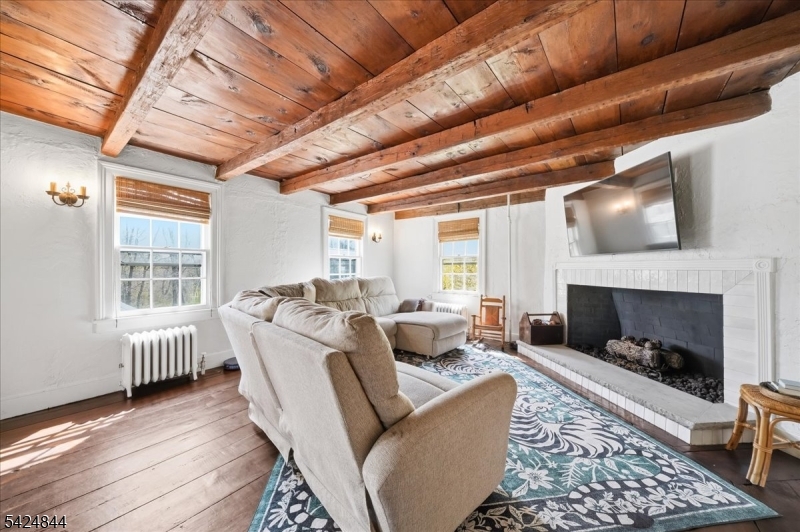 2020 Washington Valley Road Bridgewater, NJ 08836 - Photo 5 of 46