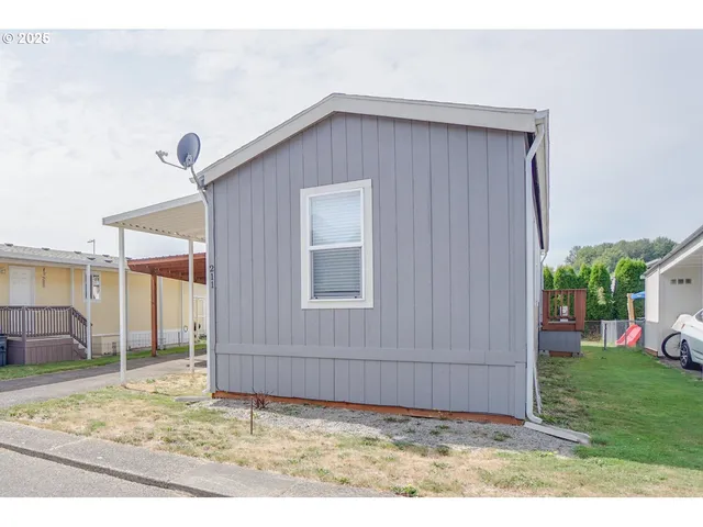 $62,400 | 300 Southwest 7th Avenue, Unit 211, Battle Ground, WA 98604