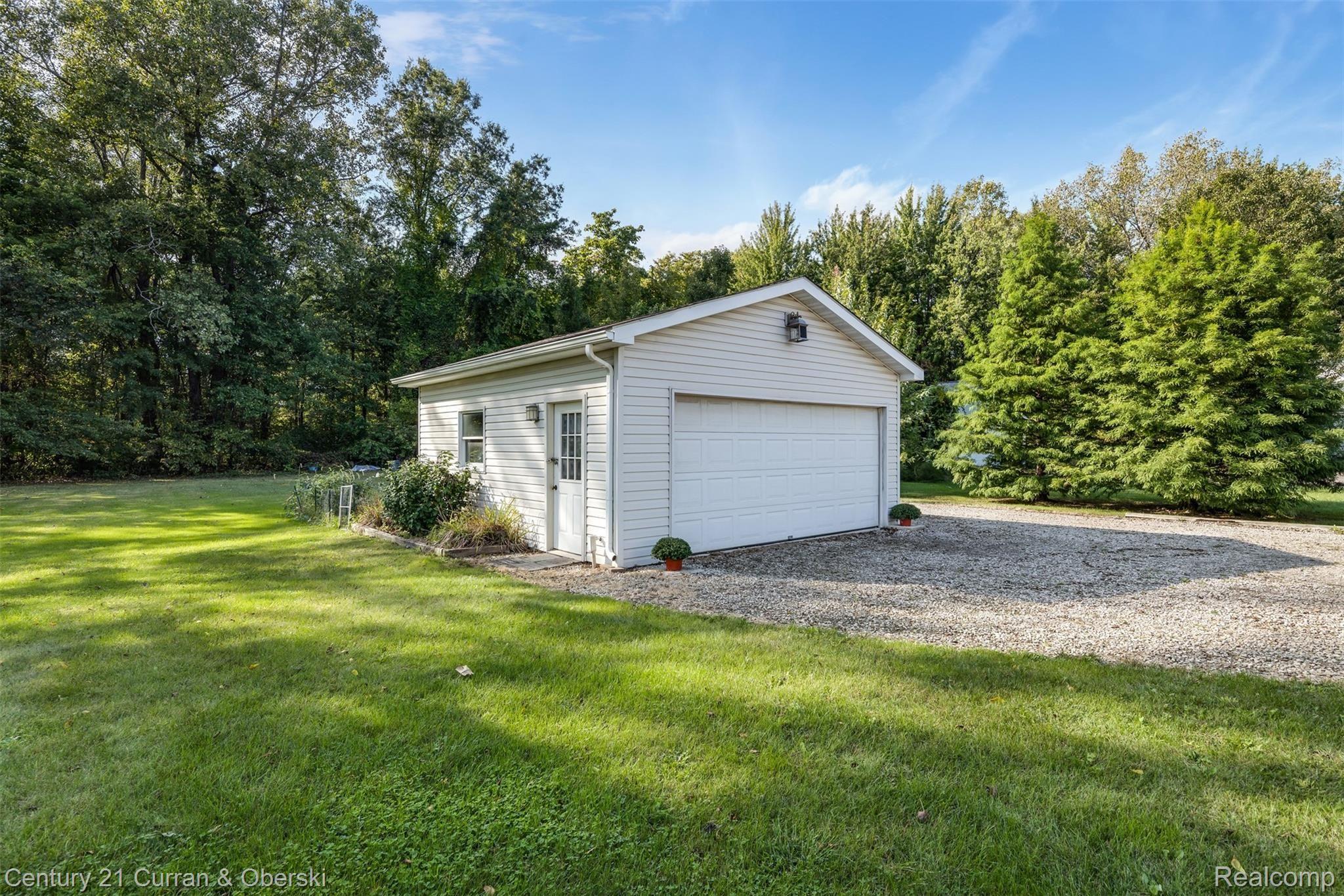 25910 Rogell Road New Boston, MI 48164 - Photo 32 of 34 Second Garage