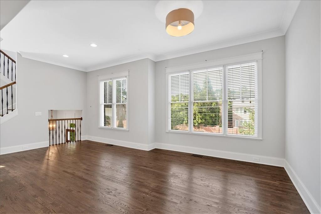 1298 Windsor Parkway Atlanta, GA 30319 - Photo 10 of 60