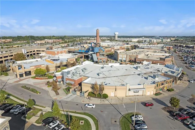 $194,500 | 11315 Hollingsworth Road, Kansas City, KS 66109