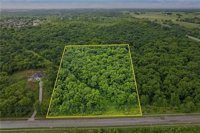 $194,500 | 11315 Hollingsworth Road, Kansas City, KS 66109