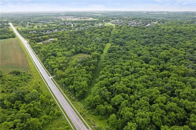 $194,500 | 11315 Hollingsworth Road, Kansas City, KS 66109