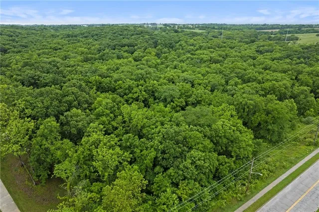 $194,500 | 11315 Hollingsworth Road, Kansas City, KS 66109