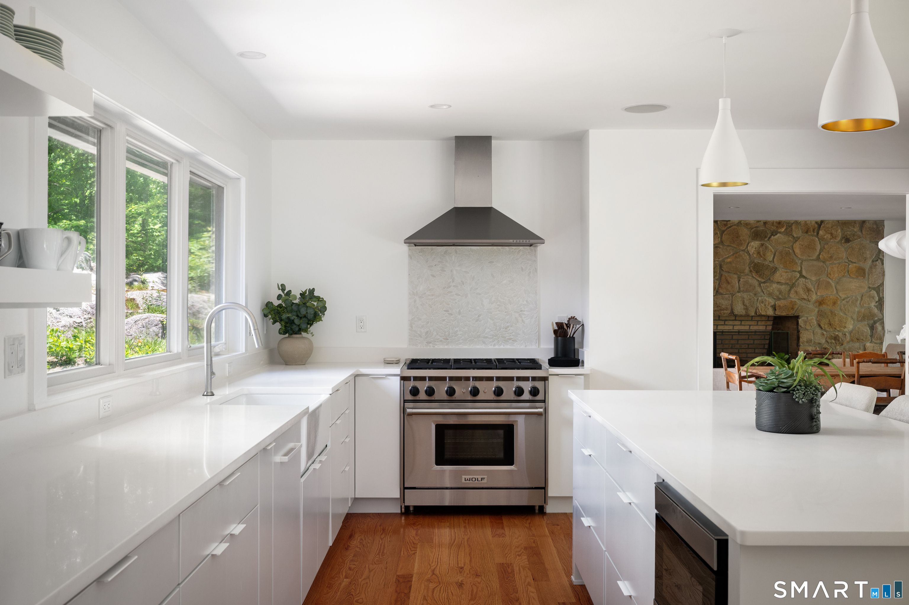 198 Woodchuck Road Stamford, CT 06903 - Photo 8 of 28
